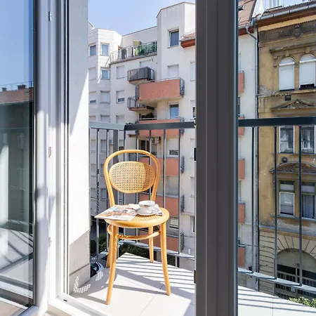 The Rose Garden Budapest Apartments Exterior photo